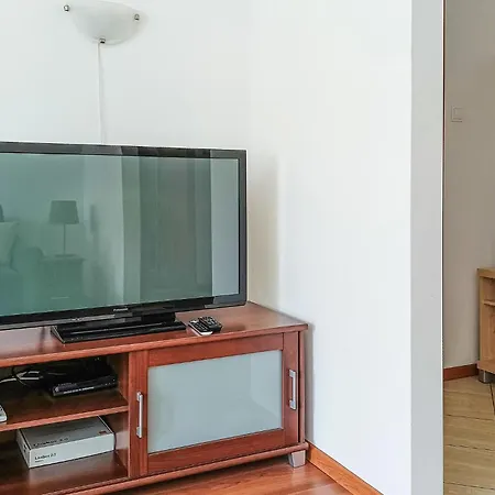 1 Bedroom In Apartment